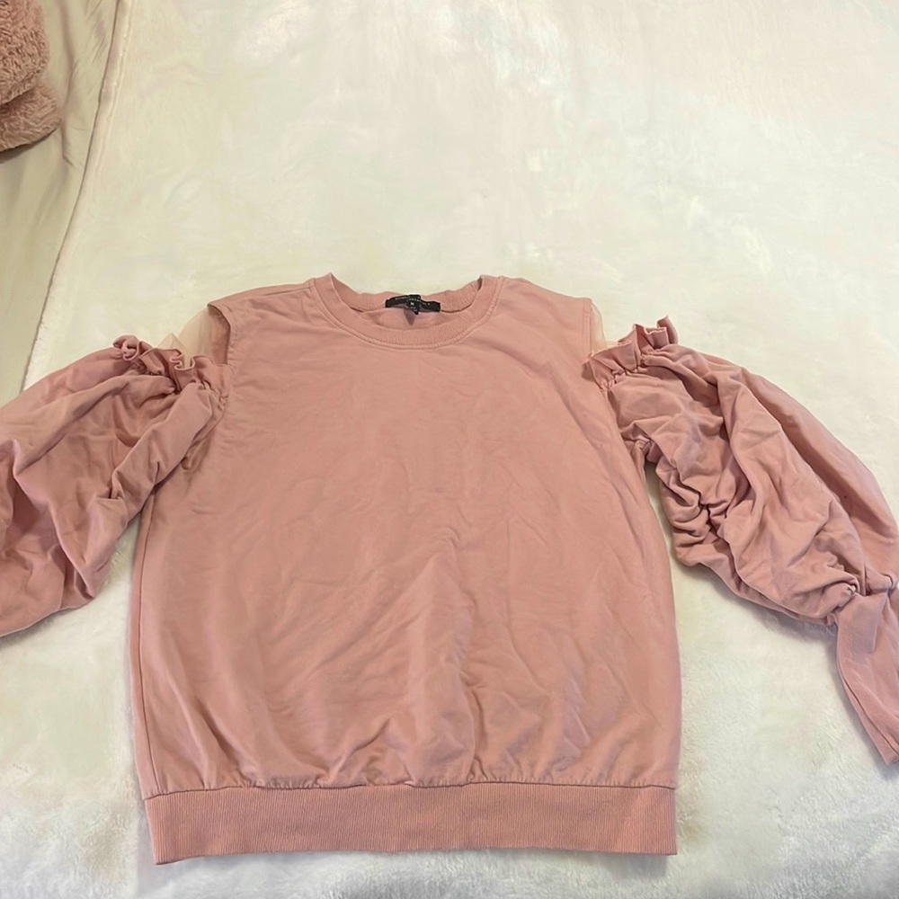 Adorable bubble sleeve dressy sweat shirt!